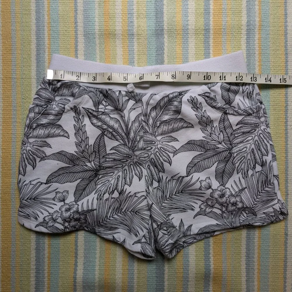 ⭐ Girl's Janie & Jack Terry shorts size 10